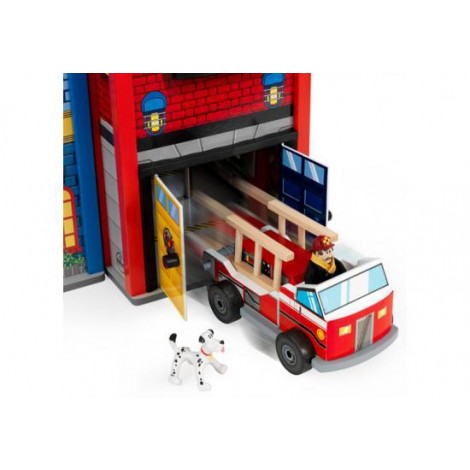 Imagine 7Everyday Heroes Wooden Play Set